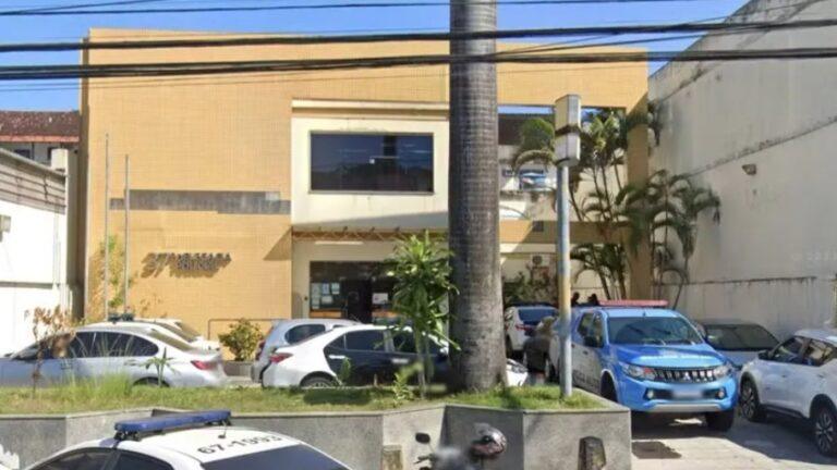 Polícia investiga mãe de menina torturada por padrasto