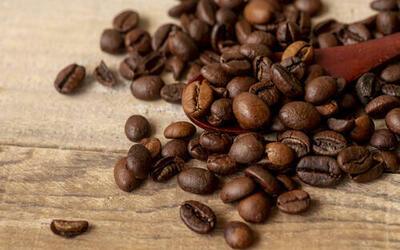 Café registra queda no preço, nesta quinta-feira (12)