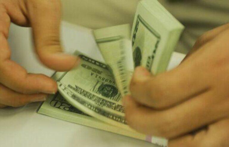 Dólar fecha última sessão em alta, a R$ 5,54