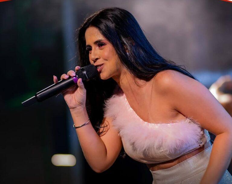 Cantora sertaneja é agredida e tem cabelo cortado durante ataque em SC