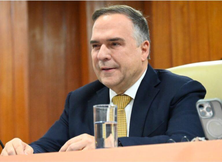 Sandro Mabel é internado em Goiânia para tratar possível gastroenterite