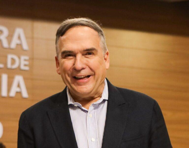 Prefeito Sandro Mabel recebeu   alta nesta terça-feira (17)