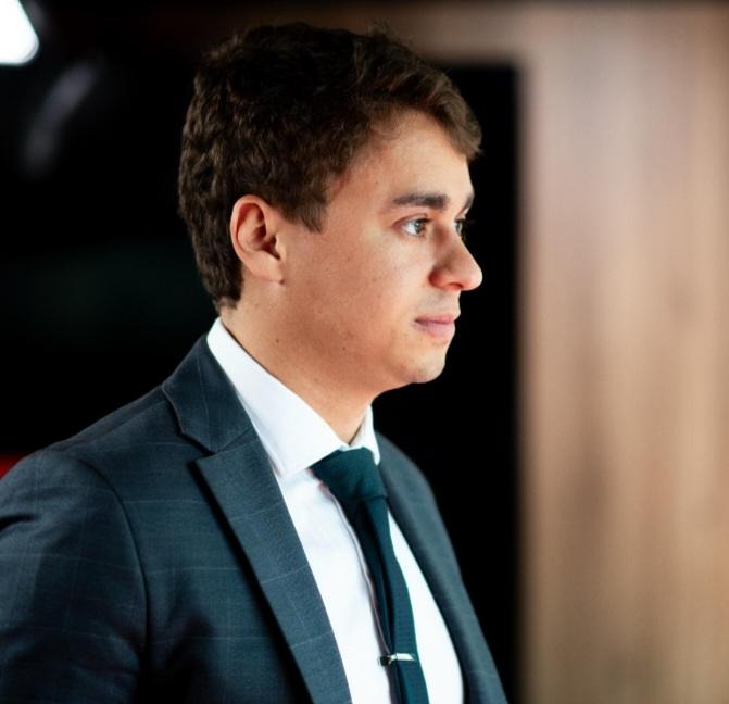 Direita promove campanha “Defenda o Brasil do PT” para reagir na web