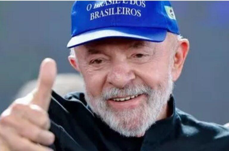 Após tarifaço de Trump, aprovação de Lula cresce e alcança 49,7, diz pesquisa