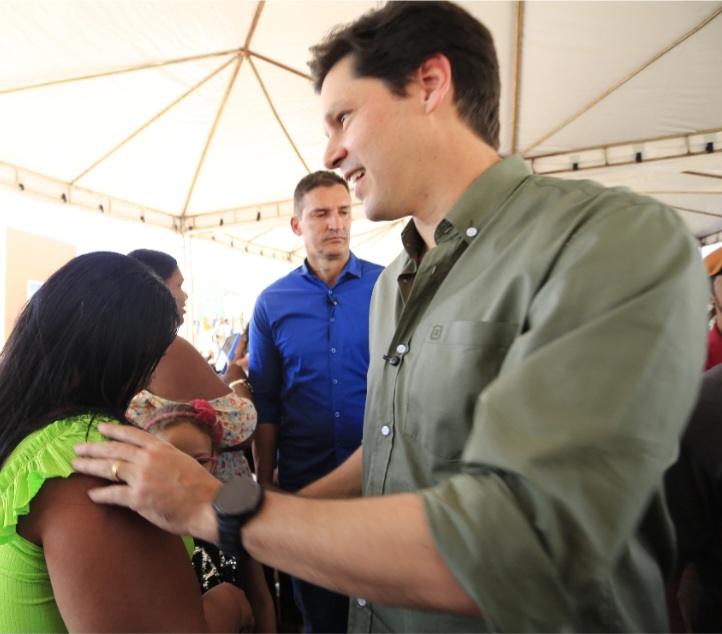 Daniel Vilela visita obra e entrega posto do Corpo de Bombeiros nesta terça