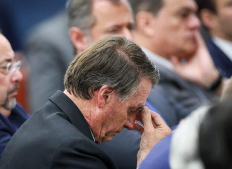 Se ficar preso 43 anos, Jair Bolsonaro  não poderá mais disputar eleições