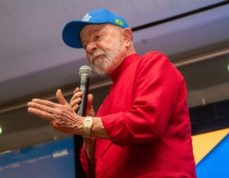 “Não é um gringo que vai dar ordem a este presidente”, diz Lula em Goiânia