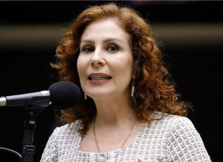 Ministério da Justiça diz que deputada Carla Zambelli foi presa na Itália