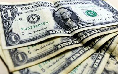 Dólar fecha em alta após queda no começo da semana