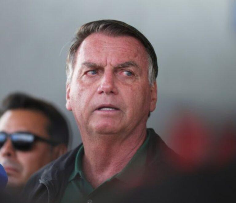História de Bolsonaro vira filme nos EUA; ex-presidente será retratado como herói