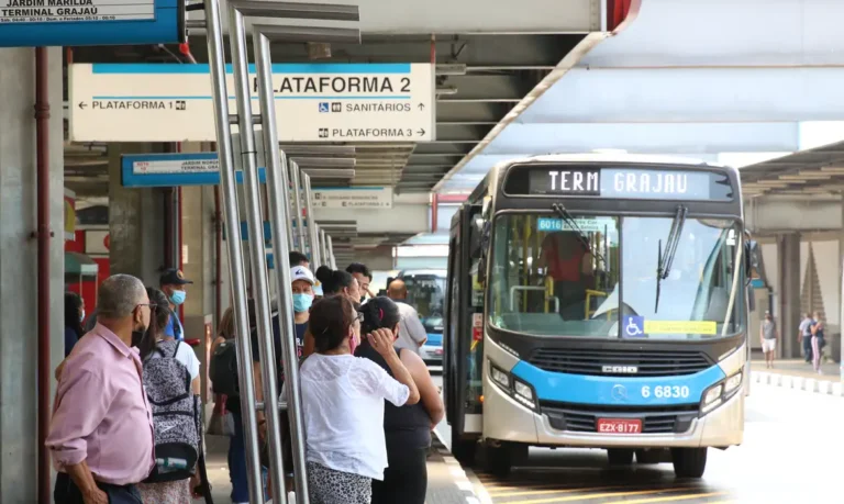 Setor de serviços cresce 0,3% em junho e registra a quinta alta consecutiva, aponta IBGE