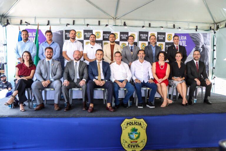 Senador Canedo  inaugura  oficialmente  duas delegacias da Polícia Civil