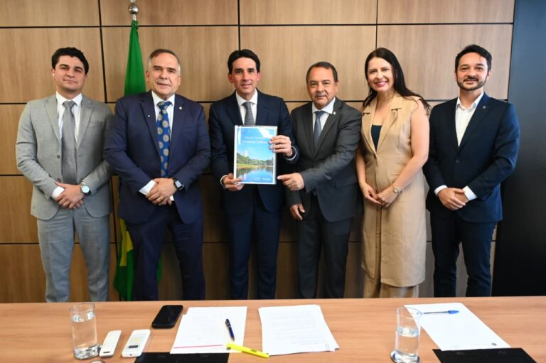 Mabel busca incluir Goiânia na rota de voos internacionais em reunião com ministros de Portos e Aeroportos e Turismo