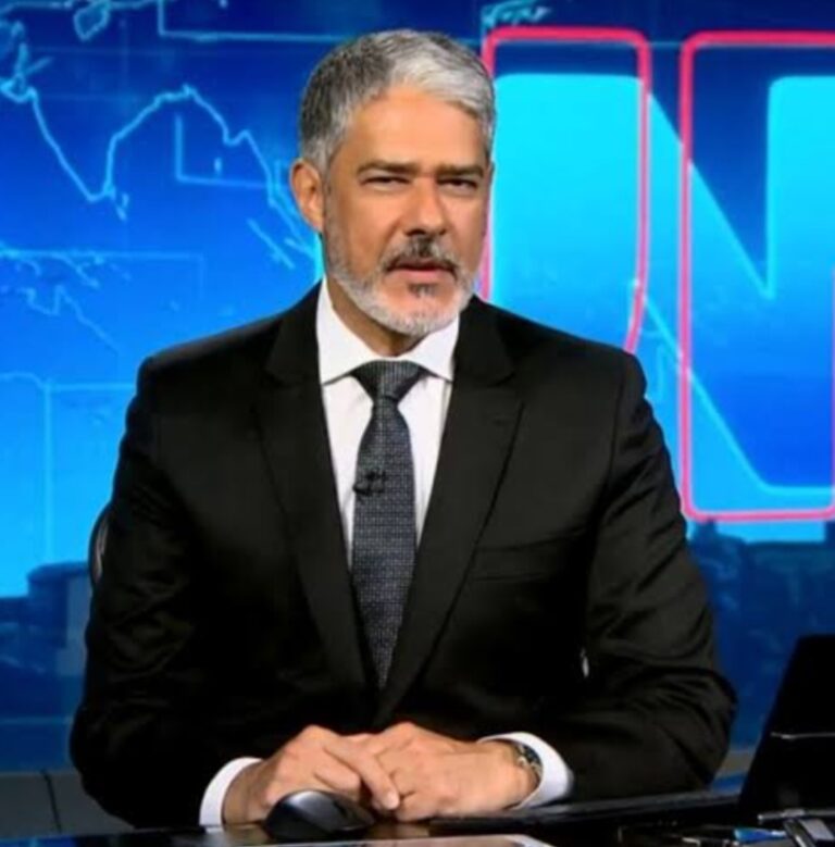 Bonner se despede do Jornal Nacional após 29 anos; Tralli assume bancada