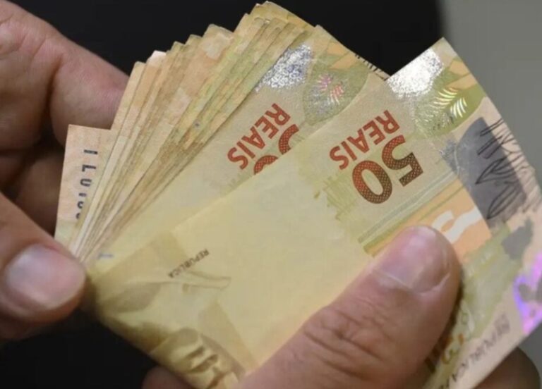 Mega-Sena acumula e prêmio vai a R$ 54 milhões; veja dicas para aumentar suas chances