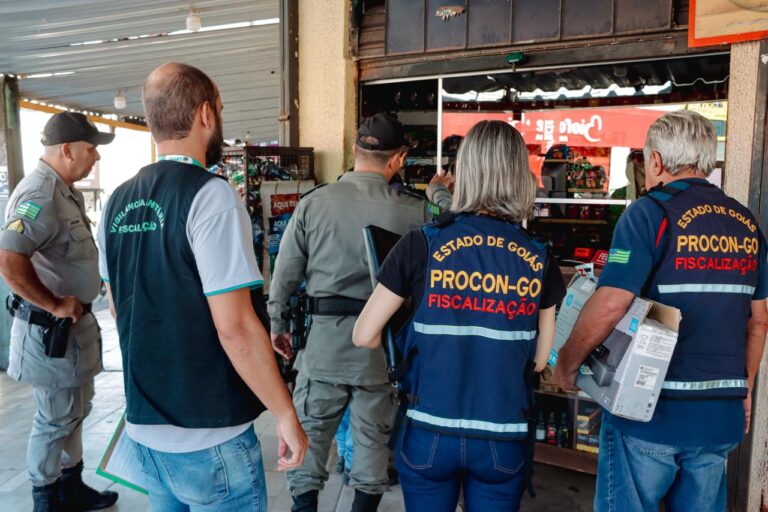Operação  “Metanol ” é realizada em  Senador Canedo para combater  a venda de bebidas irregulares