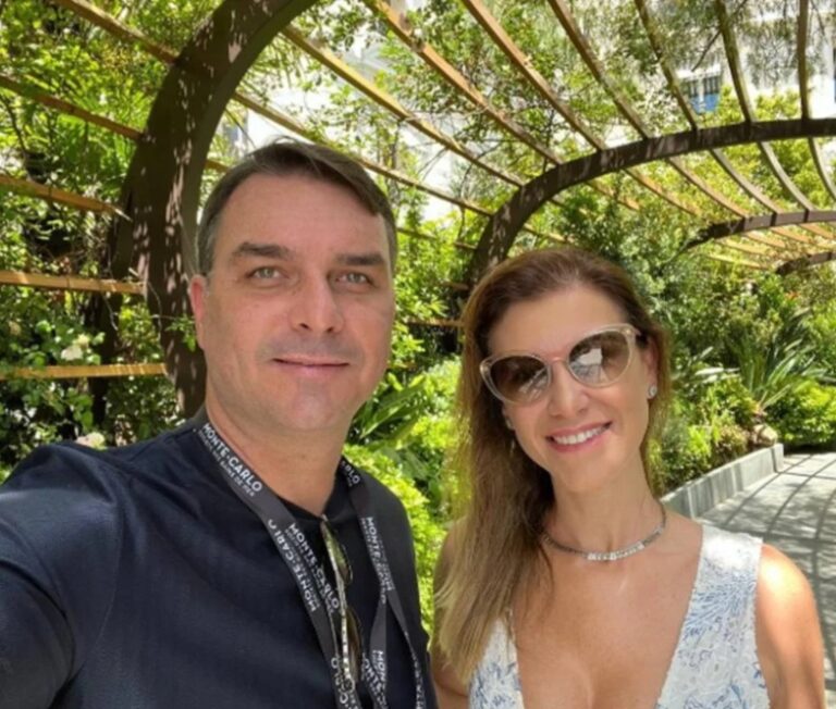 Justiça nega aumento de indenização a Flávio Bolsonaro e esposa