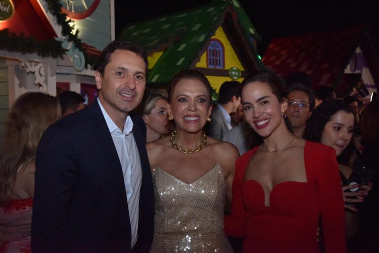 Prefeito Vilela  parabeniza Gracinha Caiado pela grandiosidade do Natal do Bem 2025