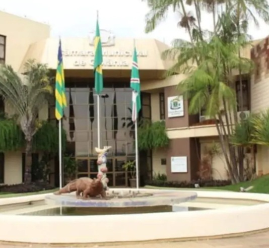 Câmara de Goiânia lança edital de concurso com salários de até R$ 10 mil