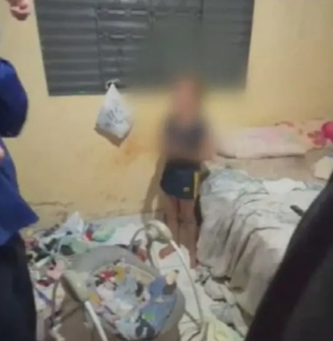 Mãe é presa suspeita de abandonar quatro crianças trancadas e sem comida em Goianira