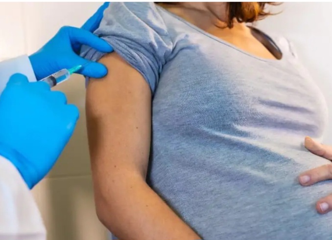 Goiás inicia vacinação gratuita contra bronquiolite; veja quem pode tomar