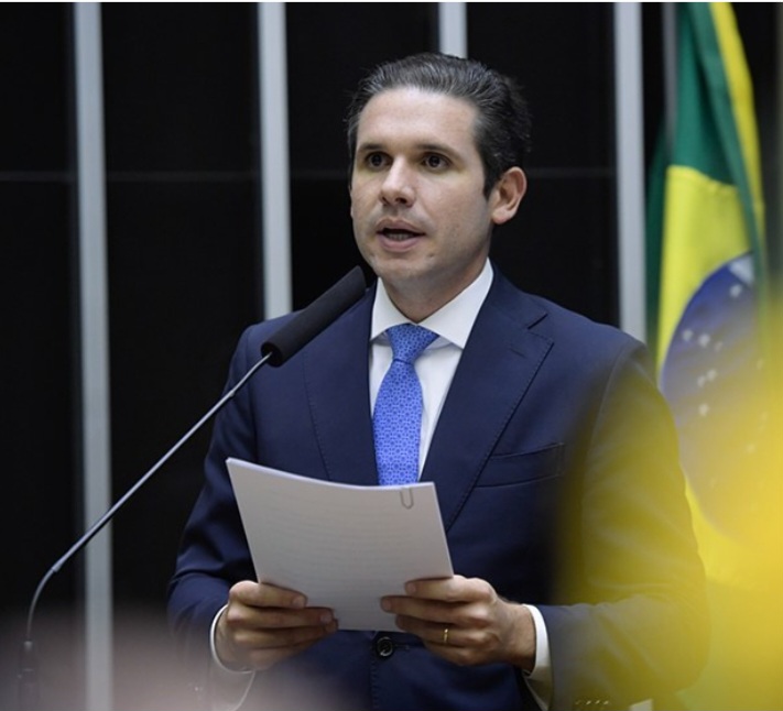 ‘Temos que proteger a democracia do grito’,diz Motta  sobre deputado retirado à força  da Câmara