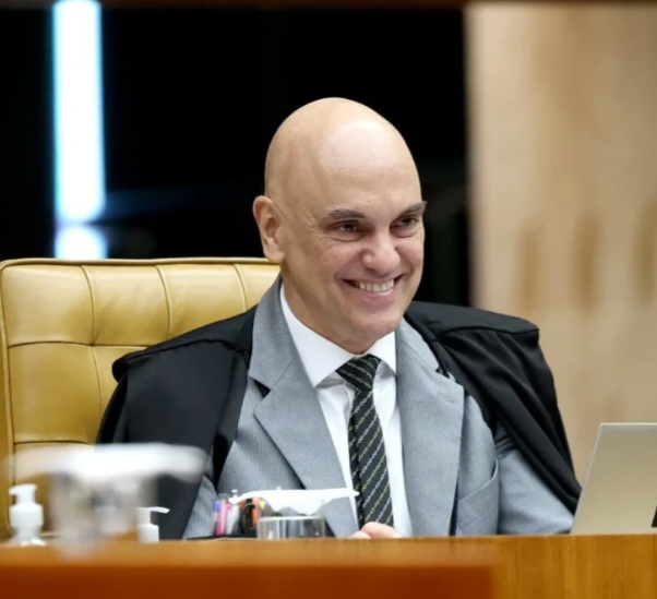 STF  condena homem que sentou na cadeira de Moraes a 14 anos de prisão