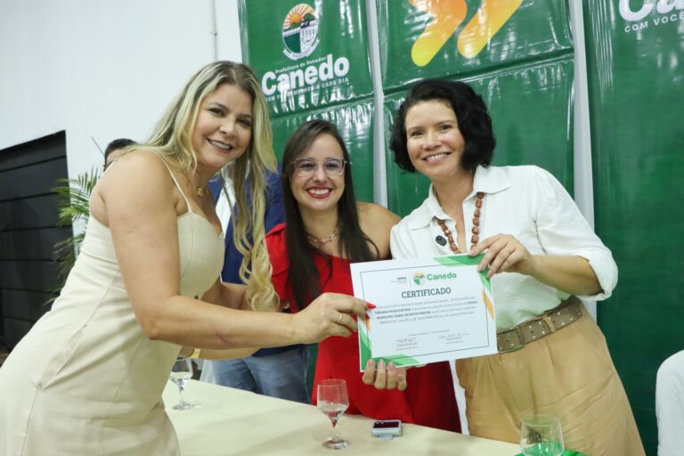 Gestores escolares tomam posse para o biênio 2026-2027 em Senador Canedo