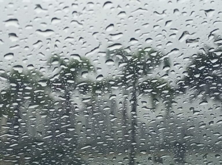 Goiás  tem alerta para chuvas  intensas e ventos de até 100km/h