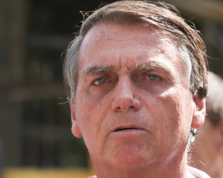 Defesa de Bolsonaro apresenta pedidos médicos após negativa de Moraes