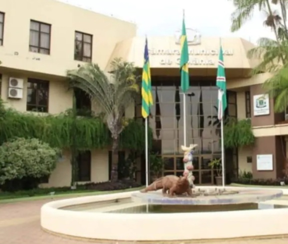 Câmara  de Goiânia lança edital de concurso com salários de até 10 mil