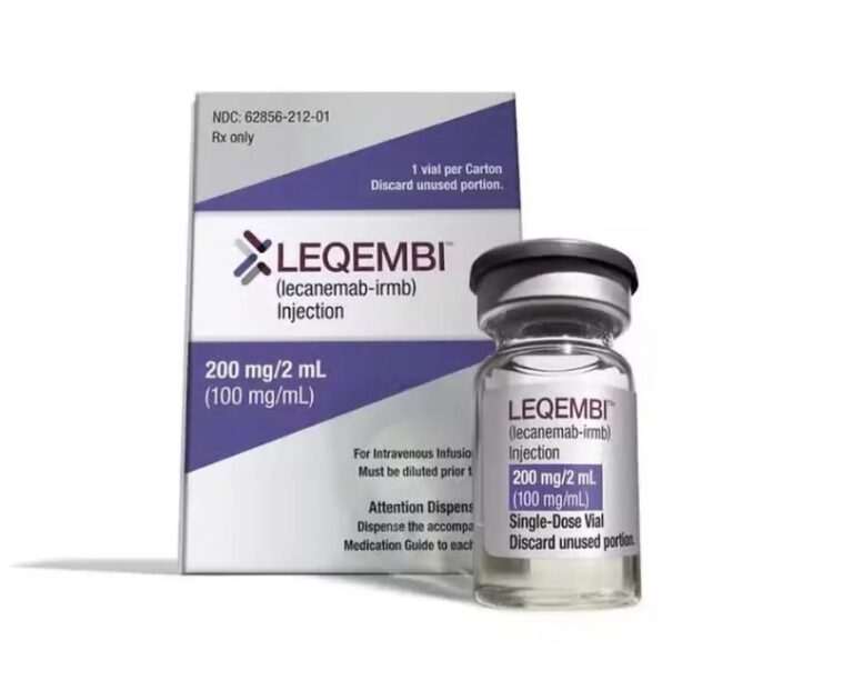 Anvisa  libera novo médico para retardar avanço do Alzheimer