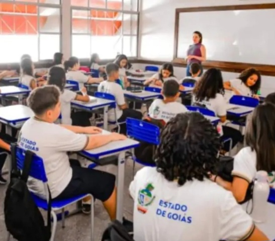 Aulas na rede estadual em Goiás começam na terça-feira (20)