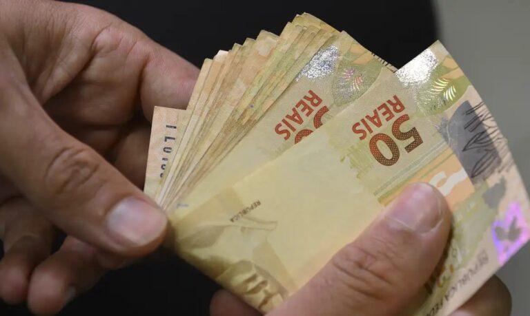 CNI: Selic em 15% impede crescimento da economia e deixa Brasil isolado no contexto internacional de juros reais