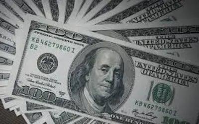 DÓLAR: moeda se ajusta e fecha em leve alta pós-Carnaval