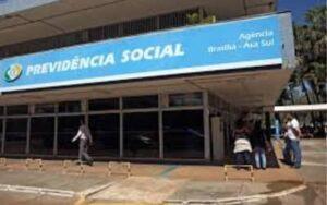 Empréstimo consignado é usado por maioria de beneficiários do INSS para pagar dívidas, revela pesquisa