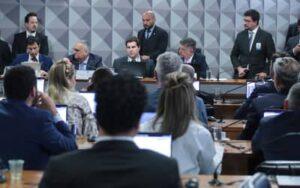 Semana no Congresso começa com indefinição no plenário e protagonismo de comissões