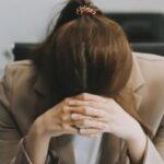 A preocupação  constante com dinheiro pode acelerar o envelhecimento do coração  mais que cigarro, aponta estudo