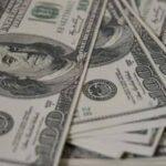 Dólar encerra último pregão aos R$ 4,99