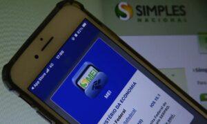 Simples Nacional: setor produtivo e parlamentares do RS e do PR apoiam atualização de limites para gerar emprego e renda