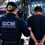 DENÚNCIA DE IMPORTUNAÇÃO SEXUAL EM ÔNIBUS TERMINA COM HOMEM DETIDO PELA GCM