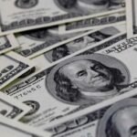 Dólar cai 0,19% e fecha cotado a R$ 5,34