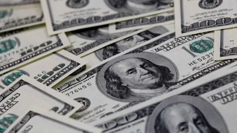Dólar cai 0,19% e fecha cotado a R$ 5,34